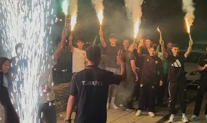 Almanya’da Ülkemizi Gururlandıran Bisikletçilerimize Coşkulu Karşılama